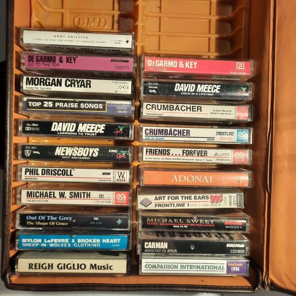 21 Vintage Cassettes - CCM Collection and Case - Picture 3 of 13